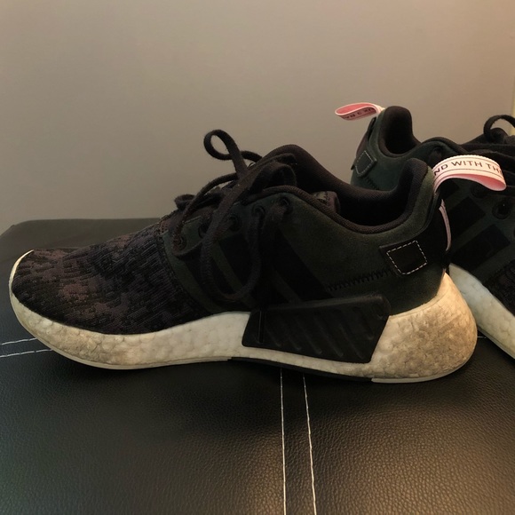 Women’s Adidas NMD - Picture 3 of 8